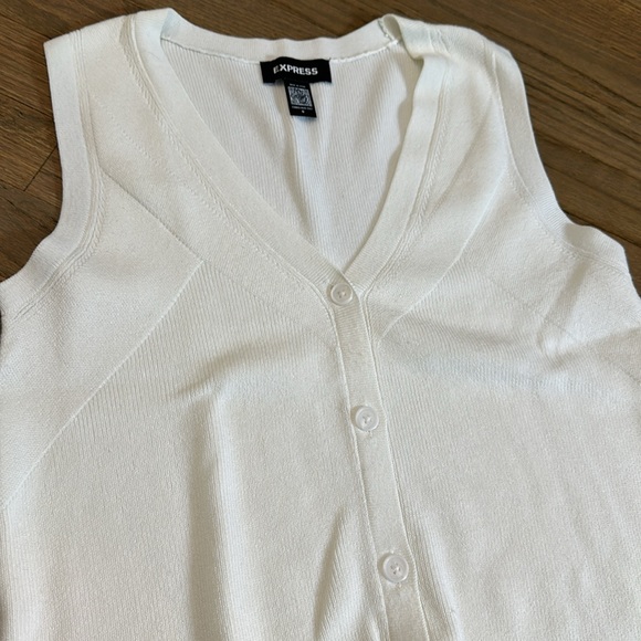 NWOT Express Sweater Vest - Picture 4 of 6